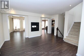 8444 Elderberry Dr in Niagara Falls, ON - Building Photo - Building Photo