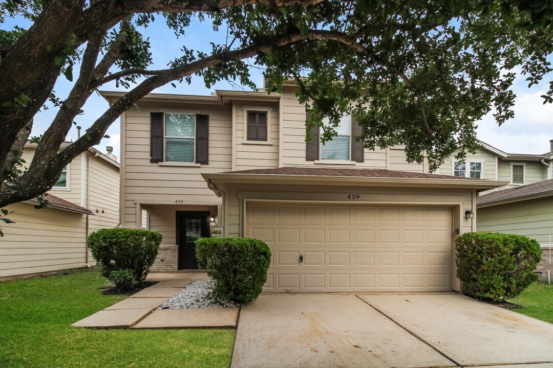 439 Remington Park Ct in Houston, TX - Building Photo