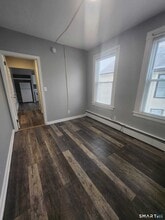 22-24-24 Brown St in Hartford, CT - Building Photo - Building Photo