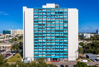 The Indigo in Clearwater, FL - Foto de edificio - Building Photo