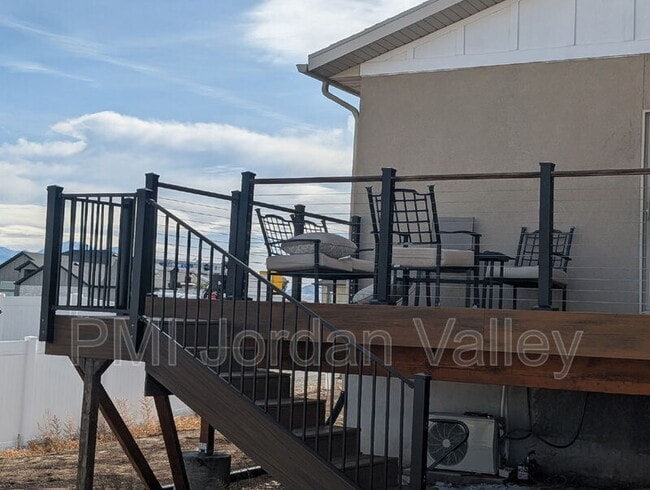 408 RIGDON St in Grantsville, UT - Foto de edificio - Building Photo