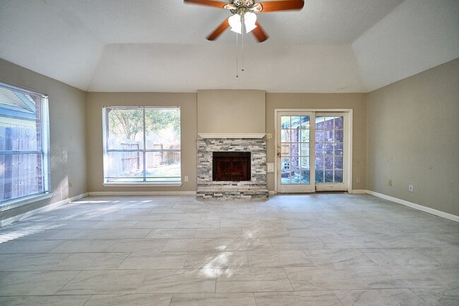 2314 Pebbledowne Cir