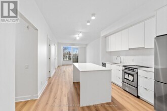 115 Echo Dr in Ottawa, ON - Building Photo - Building Photo