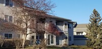 841 37th Ave NW in Rochester, MN - Foto de edificio - Building Photo