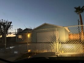 8531 Jacaranda Ave in California City, CA - Building Photo