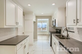 1723 Shaw St in Dallas, TX - Foto de edificio - Building Photo