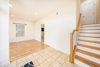 9128 Kenway Ln in Frederick, MD - Building Photo - Building Photo