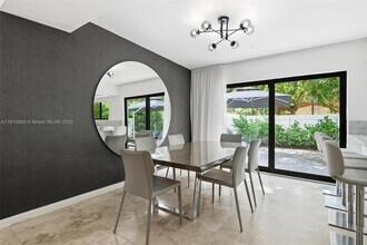 2180 NE 191st Dr in North Miami Beach, FL - Building Photo - Building Photo