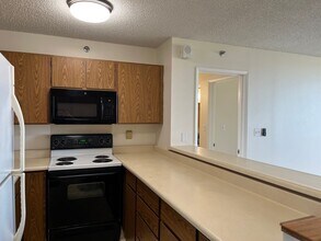 lot 98-402-402 Koauka Loop in Aiea, HI - Building Photo - Building Photo
