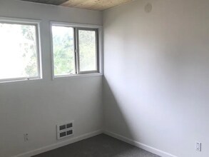 21521 73rd Pl W in Edmonds, WA - Building Photo - Building Photo