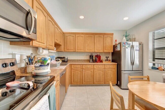 property at 279 Capri F