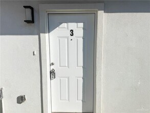 15 Cassandra St in Mission, TX - Foto de edificio - Building Photo