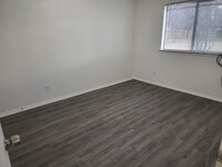 1005 Georgian Rd E photo'