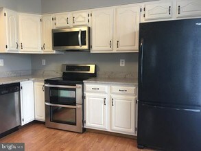 1 Tantallon Ct in Newark, DE - Building Photo - Building Photo