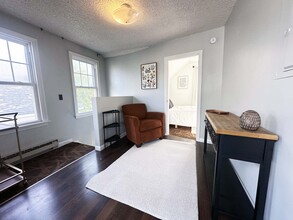 13 Center St in Waterville, ME - Building Photo - Building Photo