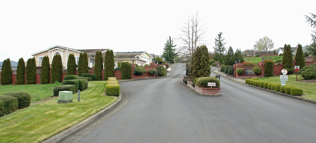 237 Highland Vista Ln in Roseburg, OR - Building Photo - Building Photo