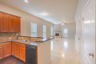 28514 Lockeridge Springs Dr in Spring, TX - Building Photo - Building Photo