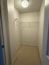 5 Bank St, Unit 4-A in Attleboro, MA - Foto de edificio - Building Photo