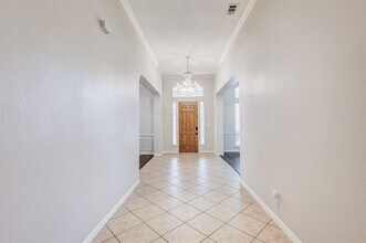 1220 Apache Lake Dr in Carrollton, TX - Building Photo - Building Photo