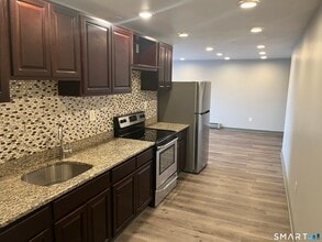 32 Cook Ave in Meriden, CT - Building Photo - Building Photo