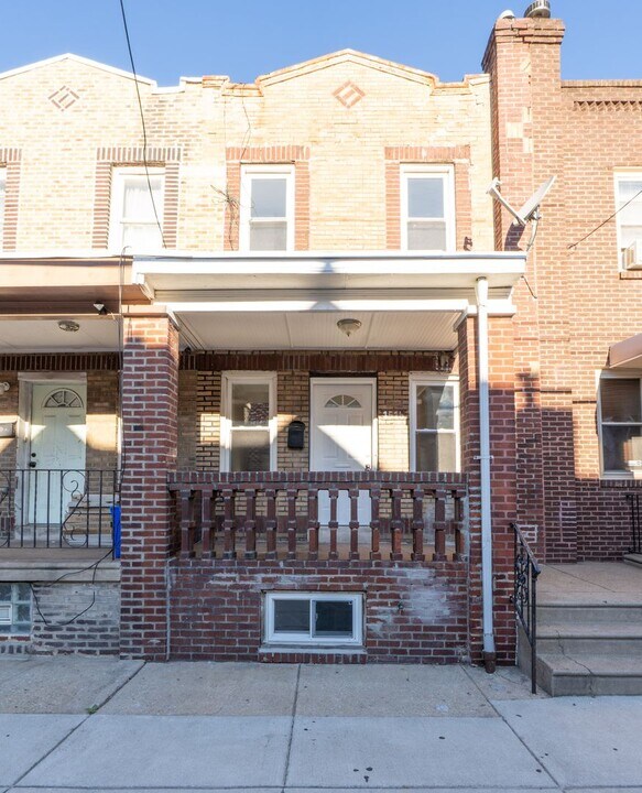1516 S 31st St in Philadelphia, PA - Building Photo