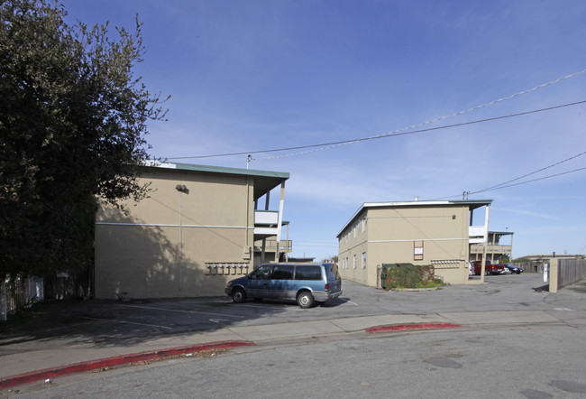 1131-1137 Carson St in Seaside, CA - Building Photo - Building Photo