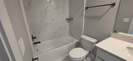 14366 Lilac Sky Ter in Bradenton, FL - Foto de edificio - Building Photo