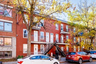 1966 Le Caron Rue in Montréal, QC - Building Photo
