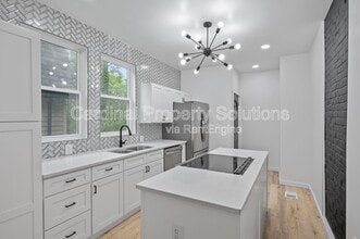 433 Dorchester Ave in Cincinnati, OH - Building Photo - Building Photo