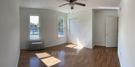 1103 Geyer Rd in Pittsburgh, PA - Building Photo - Building Photo