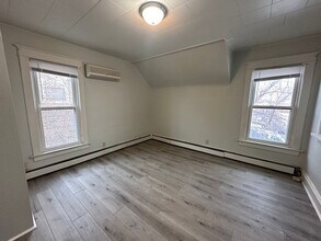 409 Collins Ave in Mandan, ND - Building Photo - Building Photo