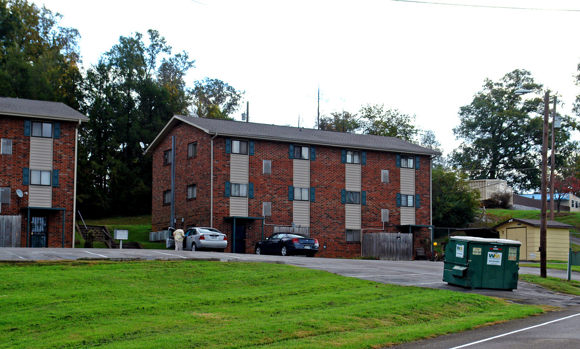 500 Lakeside St in Knoxville, TN - Building Photo