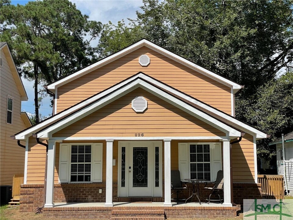 826 E 33rd St in Savannah, GA - Foto de edificio