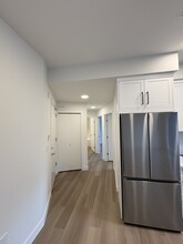 33820 S Fraser Way in Abbotsford, BC - Building Photo - Building Photo