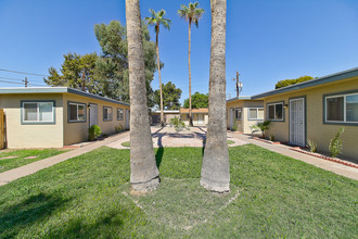 Longview Apartments in Phoenix, AZ - Building Photo - Other