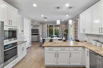 1063 N 70th Way in Scottsdale, AZ - Building Photo - Building Photo