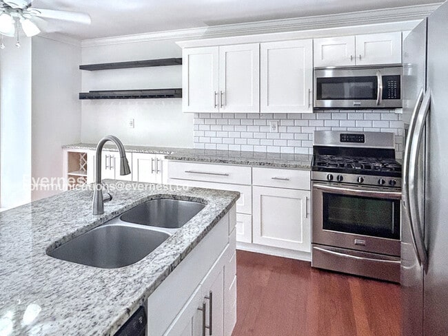 1105 Lenox Way NE in Atlanta, GA - Building Photo - Building Photo