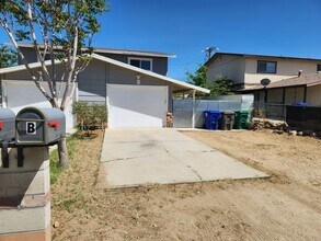 6439 Camarilla Ave in Yucca Valley, CA - Building Photo - Building Photo