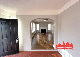 2244 Cypress Cir in Memphis, TN - Foto de edificio - Building Photo