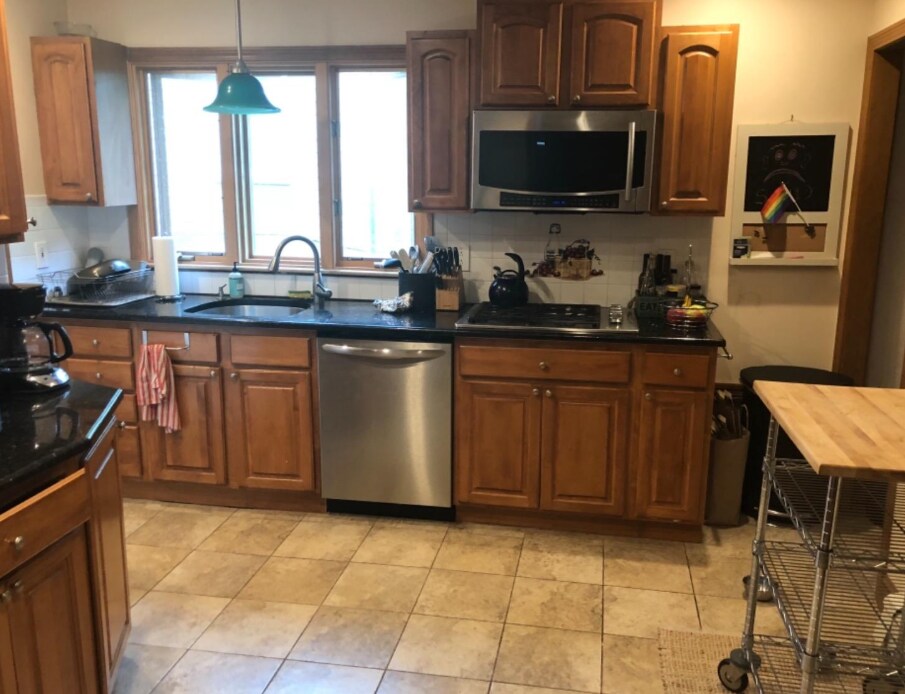 43 Thurston St, Unit 2 in Somerville, MA - Foto de edificio