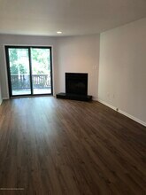 31 Oak Mews Ct in Ocean Township, NJ - Building Photo - Building Photo