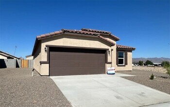3393 N Yavapai St in Kingman, AZ - Building Photo - Building Photo