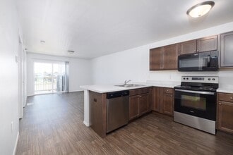 Lux North in Sioux Falls, SD - Foto de edificio - Building Photo