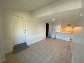 8000 Fairchild Ave in Los Angeles, CA - Building Photo - Building Photo