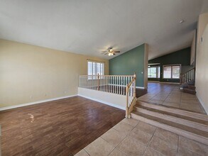 8244 W Gilmore Ave in Las Vegas, NV - Building Photo - Building Photo