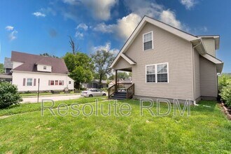 743 Cottage Ave in Indianapolis, IN - Building Photo - Building Photo