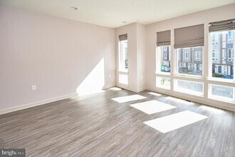 1550 Trafalgar Ln in Frederick, MD - Building Photo - Building Photo