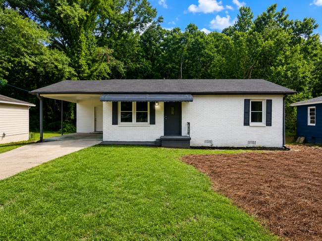 property at 2862 Argyle Dr NW