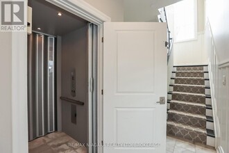 4 Aberdeen Ln S in Niagara-On-The-Lake, ON - Building Photo - Building Photo