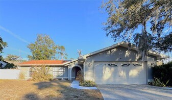 1514 Poe St in Inverness, FL - Building Photo